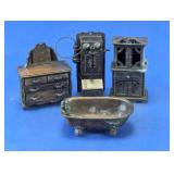 Miniature Metal Furniture & Bathtub Lot