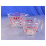 Pyrex Glass Measuring Cup Set