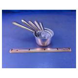 Vintage Metal Measuring Cup Set w/ Rack