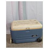 Igloo MaxCold Wheeled Rolling Cooler Chest