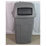Commercial Heavy Duty Plastic Trash Can with Lid