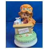 Vintage Fred Roberts Co. Lemonade Music Box