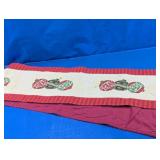 Christmas Ornament Table Runner