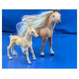 Vintage Plastic Toy Palomino Horse & Foal Duo