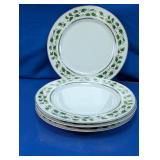 Holly Holiday Dinner Plates