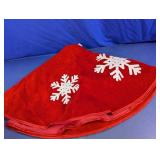 Red Christmas Tree Skirt with Snowflakes