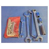 Vintage Assorted Hand Tool & Socket Lot