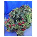 Pre-Lit Christmas Garland with Pinecones
