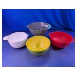 Colorful Plastic Mixing Bowls Set