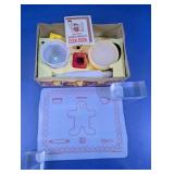 Vintage Tupperware Mini-Mix-It Childrens Set