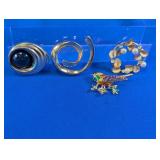 Vintage Fashion Brooches & Scarf Clip Lot