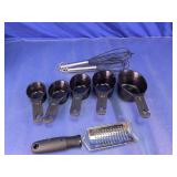 Kitchen Utensils & Measuring Cup Set