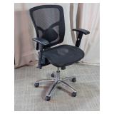 Black Mesh Swivel Office Chair