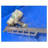 Hitachi NR83A2 3-1/4" Pneumatic Strip Nailer
