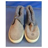 Serra Sherpa Lined Slip-On Sneakers Size 8