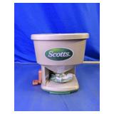 Scotts Handheld Broadcast Spreader
