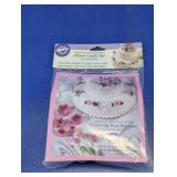 Wilton Stepsaving Rose Bouquet Cutter Set