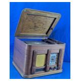 Silvertone Radio & Phonograph