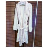 Plush Pink 'MOM' Embroidered Bathrobe
