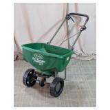Scotts Turf Builder EdgeGuard DLX Spreader