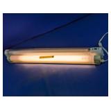 General Electric Fluorescent Under Cabinet Light