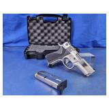 RARE Smith & Wesson Lew Horton Model 4006