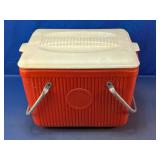 Plastic Ice Chest Cooler with Handle