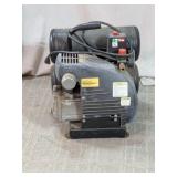 Northern Industrial Tools 2 HP 4-Gallon Air
