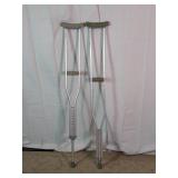 Medline Adjustable Underarm Crutches Pair