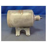 Saunier-Wilhem Aluminum Reservoir