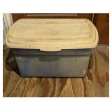 Large Plastic Storage Tote Container with Lid