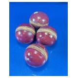 Ceramic Cricket Ball Decorative Set