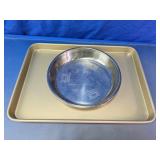 Paris Hilton Baking Sheet & Metal Pie Pan Set