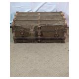 Vintage Style Wooden Storage Trunk with Metal