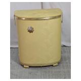 Vintage Pearl-Wick Hamper Yellow Gold Leaf