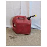 Blitz Plastic Gasoline Can With Spout