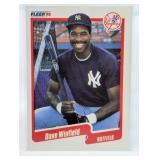 1990 FLEER HOF DAVE WINFIELD CARD