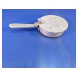 Silent Butler Crumb Catcher