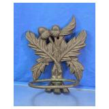 Cast Iron Acorn Leaf Towel Ring