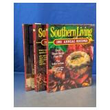 Southern Living Annual Recipes & Christmas Book