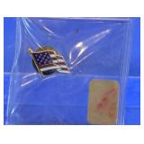 Waving American Flag Lapel Pin