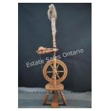 Antique Wooden Yarn Spinning Wheel