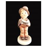 Goebel Hummel Street Singer 131 figurine