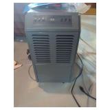 HomeLabs Commercial Dehumidifier HME020437N