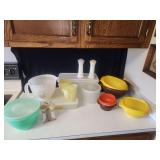 Tupperware and Pyrex Kitchenware Lot
