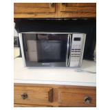 Emerson Microwave Oven Model MW9332SL