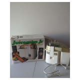 Juiceman Jr. Automatic Juice Extractor and Black & Decker Citrus Juicer