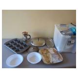 Mixed Kitchenware with Baking Pan, French Press and Storage Container