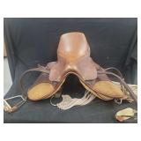 English Style Leather Saddle with Stirrups