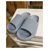 32 COOL CROC STYLE SANDALS WOMEN